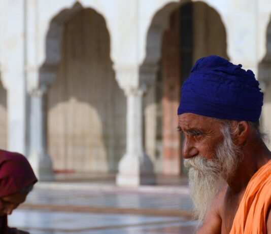 HİNDİSTAN NOTLARI 9 – TAPINAKLAR – GÖKHAN KORKMAZGİL