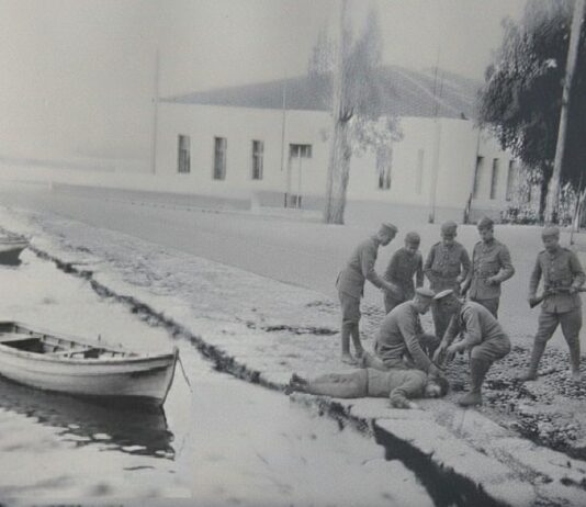 HELLEN KIZILHAÇ’I MAKRİ’DE – DERLEYEN: TUNÇ TOKAY